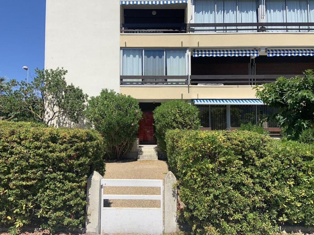 3 Pieces Climatise Avec Terrasse, Parking Prive, A 100M De La Plage, 7 Couchages - Fr-1-307-148 Le Grau-du-Roi Luaran gambar