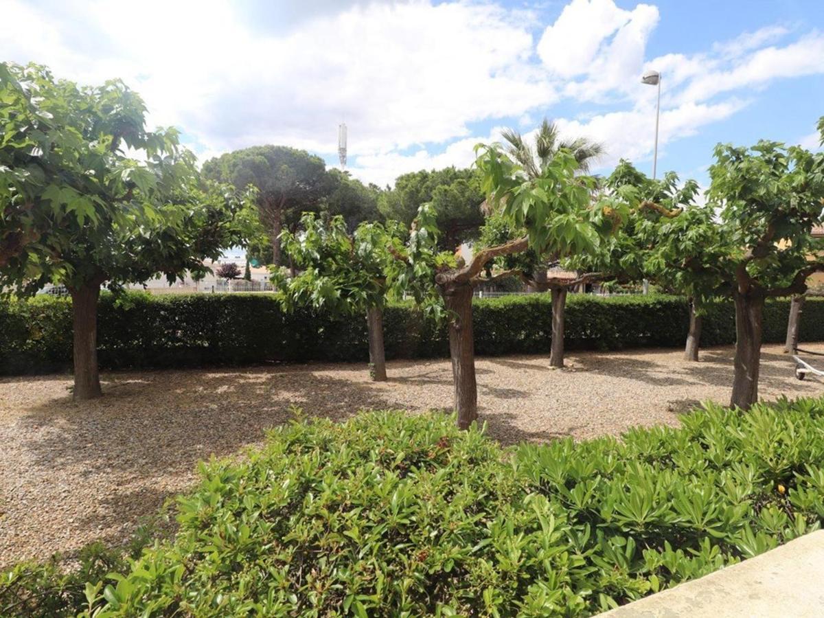 3 Pieces Climatise Avec Terrasse, Parking Prive, A 100M De La Plage, 7 Couchages - Fr-1-307-148 Le Grau-du-Roi Luaran gambar