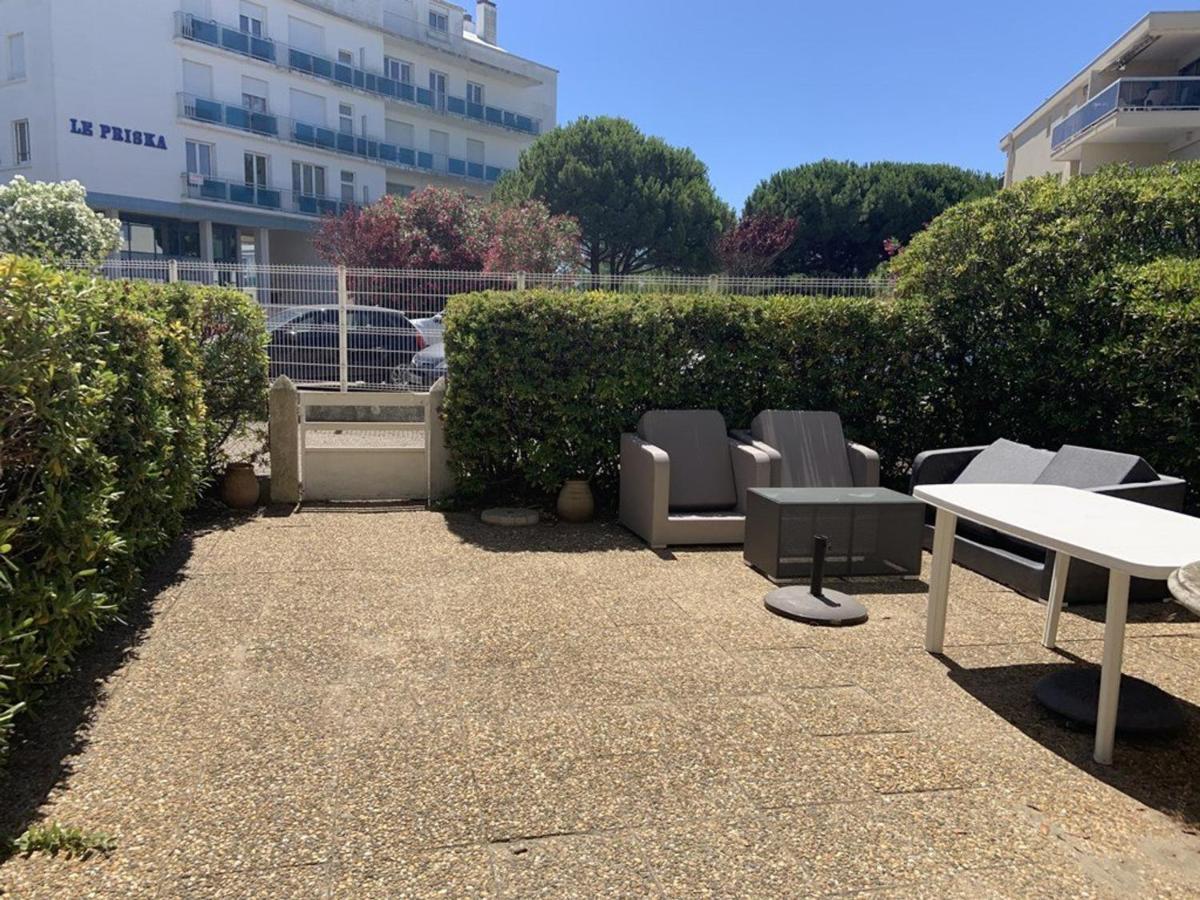 3 Pieces Climatise Avec Terrasse, Parking Prive, A 100M De La Plage, 7 Couchages - Fr-1-307-148 Le Grau-du-Roi Luaran gambar