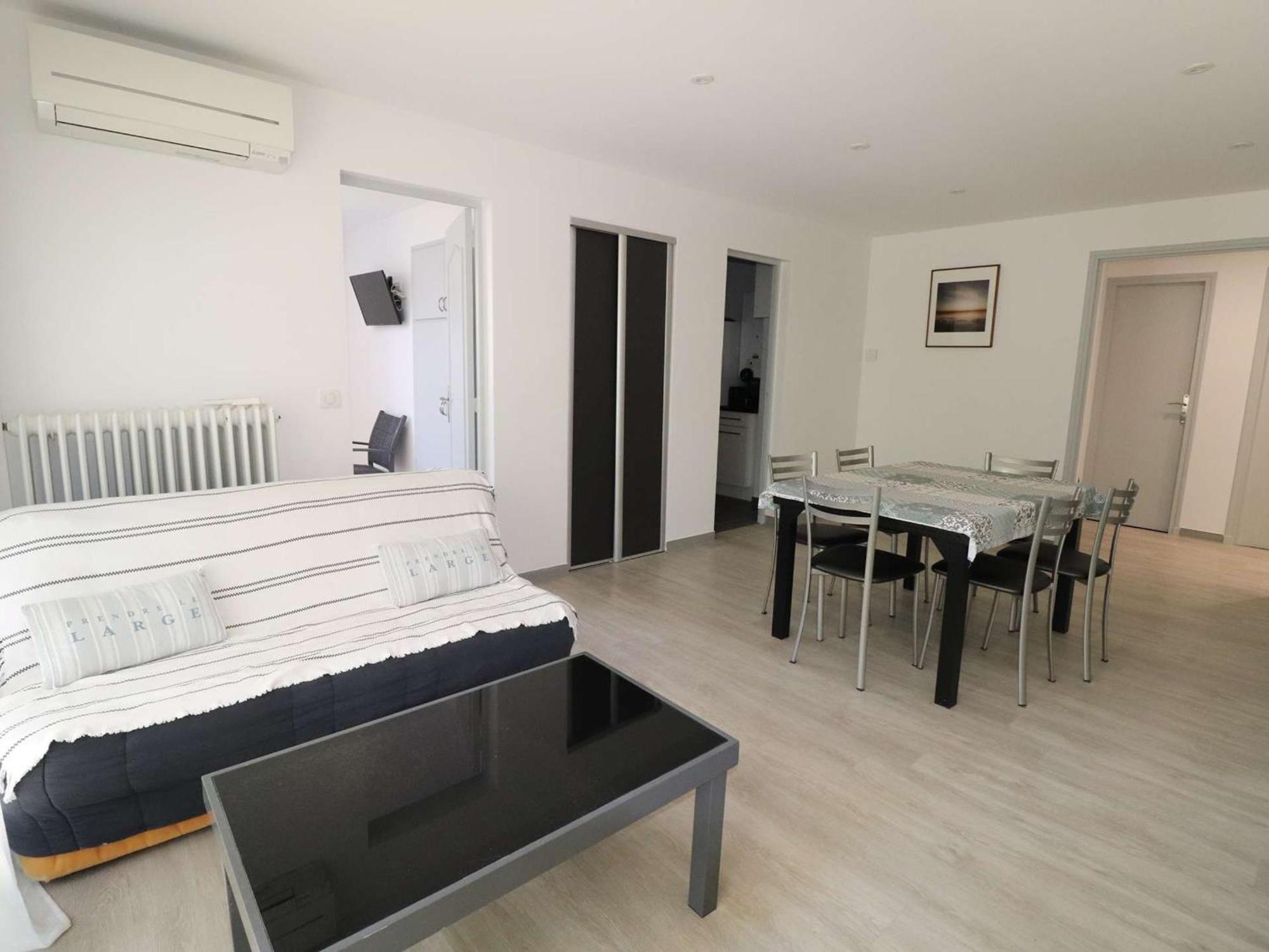 3 Pieces Climatise Avec Terrasse, Parking Prive, A 100M De La Plage, 7 Couchages - Fr-1-307-148 Le Grau-du-Roi Luaran gambar